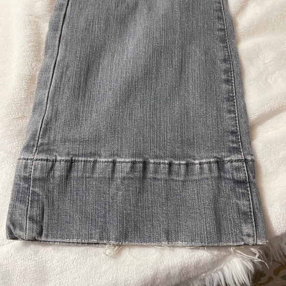 Gray retro bell bottom Levi’s - Picture 7 of 9
